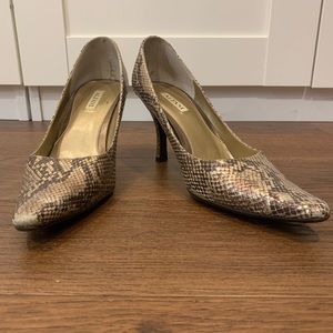 Alfani Snake skin Pumps